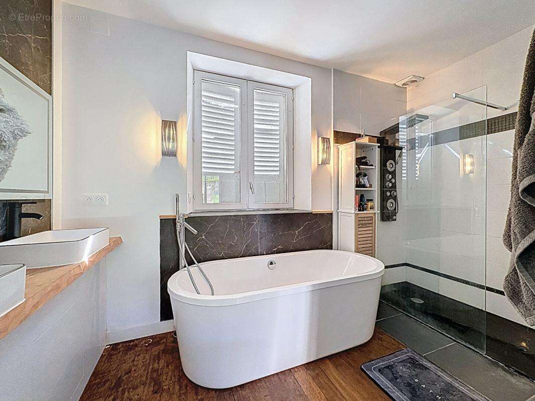 Maison à NEUILLY-SOUS-CLERMONT