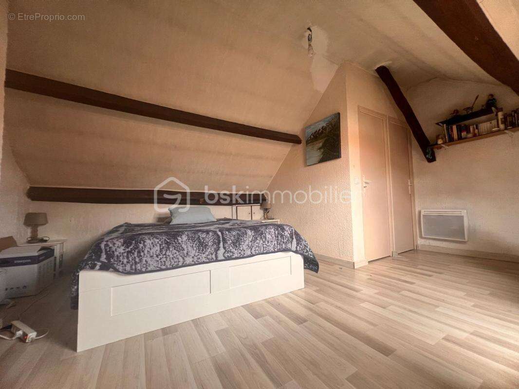  Maison de ville avec garage au cœur du centre historique de Roissy-en-Brie !  - photo 9
