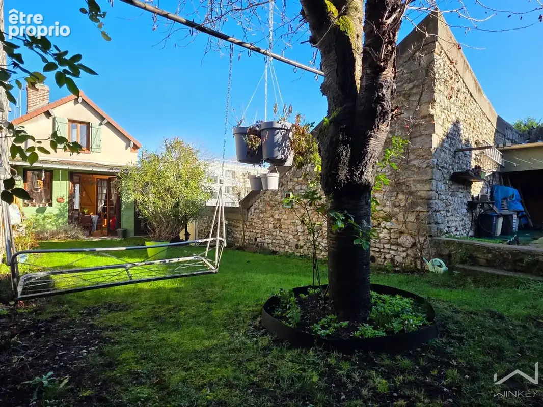 Maison de Ville - 108 m2 environ - 5 pièces - 2 chambres (possible 3) - 2 SDB - Cour - Jardin - Cuisine d'été - photo 1