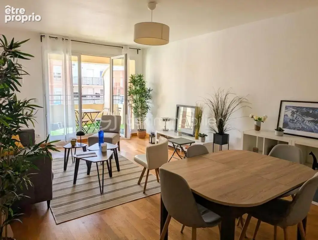 Appartement 3 pièces de 67 m² avec loggia et parking - photo 2