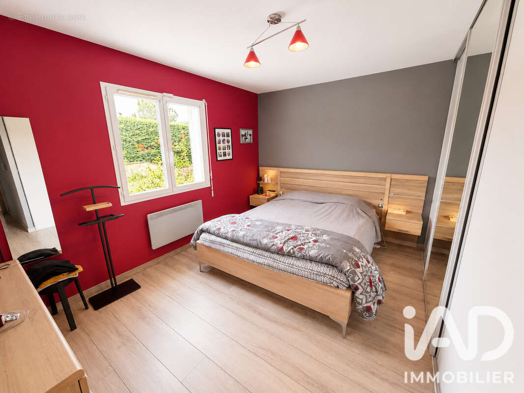 Maison 176 m² à Izon  - photo 4