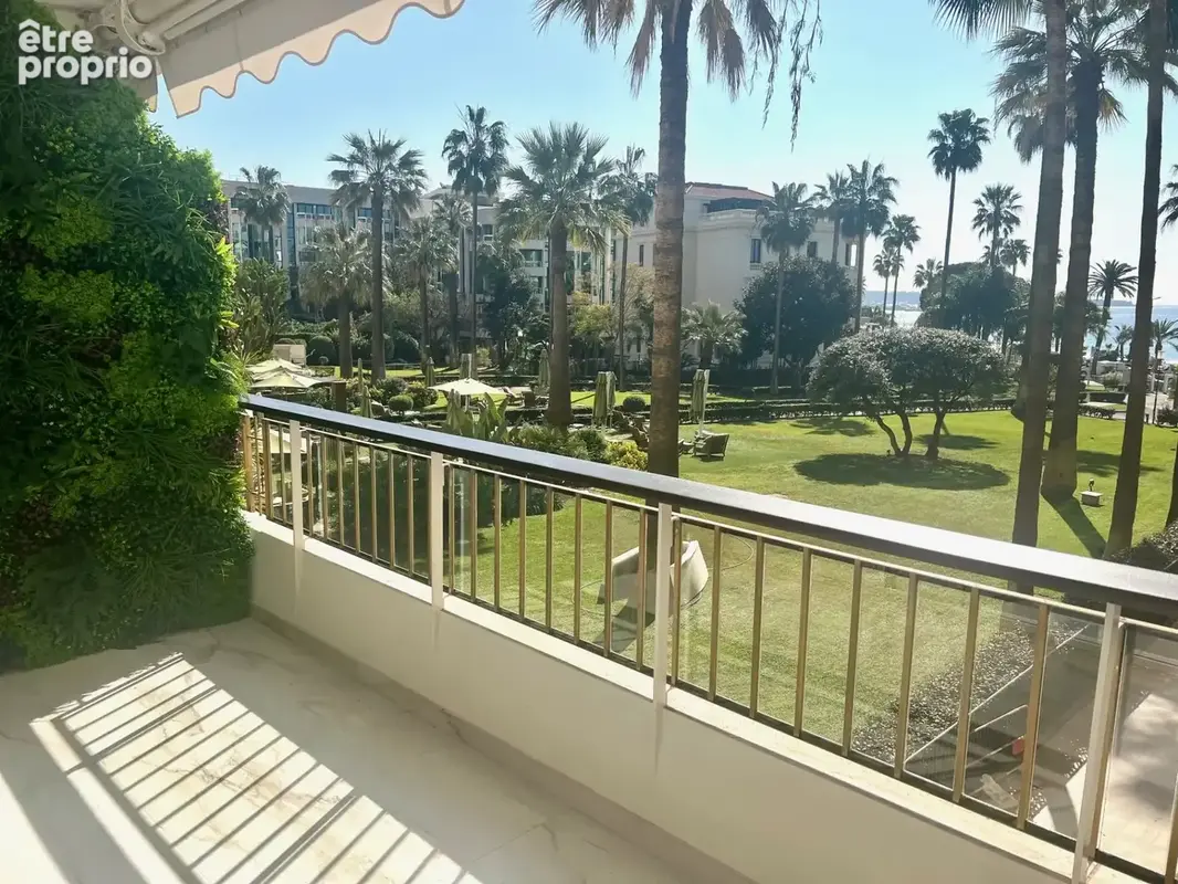 Grand Hôtel 3 pièces vue mer - photo 10