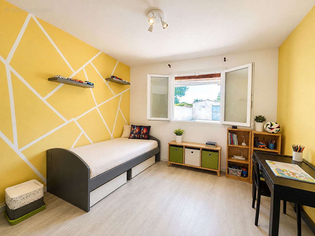 Maison familiale T5 avec piscine et garage - photo 8