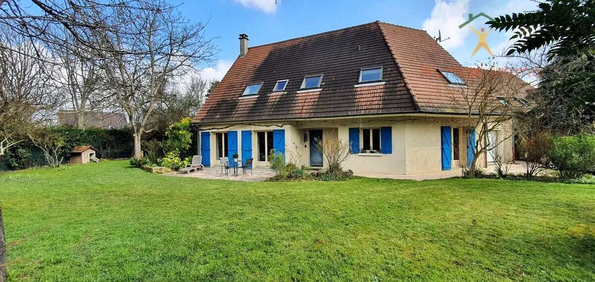 Maison à VERRIERES-LE-BUISSON