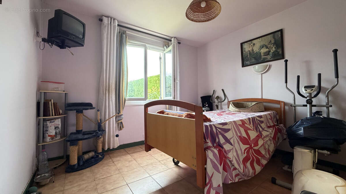 Chambre 2. Laurent BERGER mandataire immobilier
