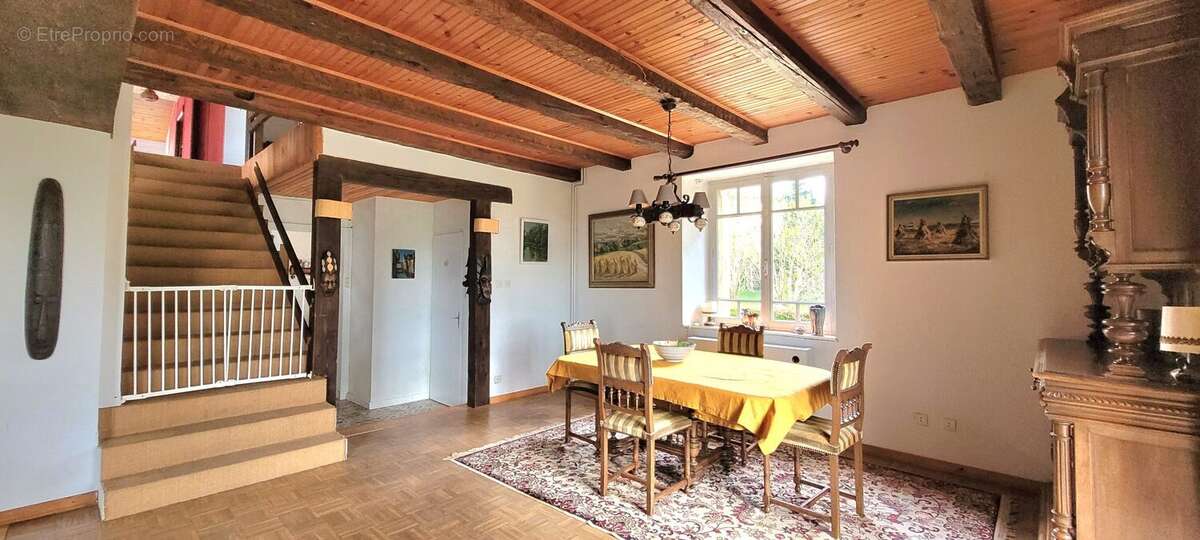 Maison à LE PUID