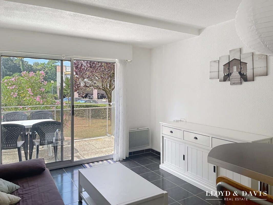 Appartement à VAUX-SUR-MER