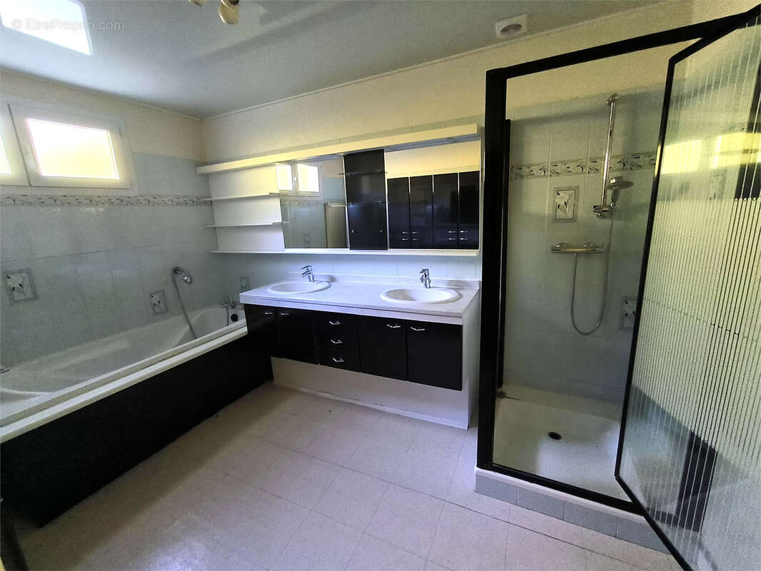 Maison à MONTIVILLIERS