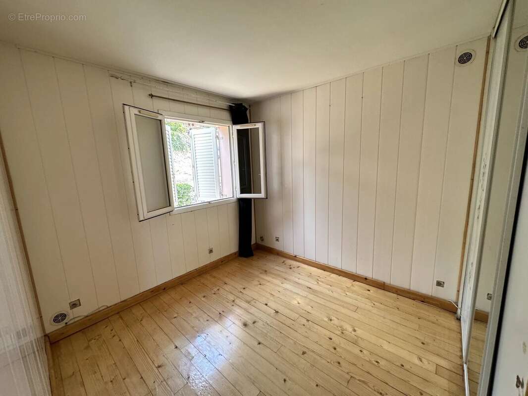 Maison à SAINT-VALLIER-DE-THIEY