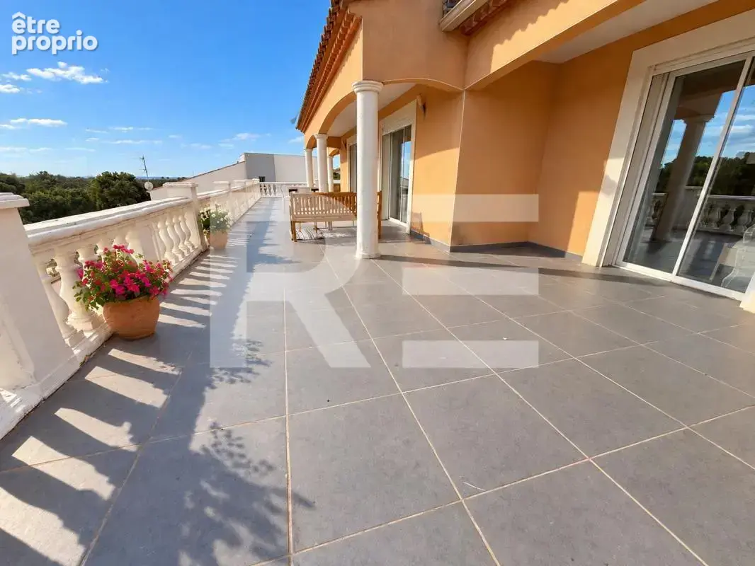 SAINT-GILLES – Maison de 139 m² avec terrasse vue garrigue - photo 10