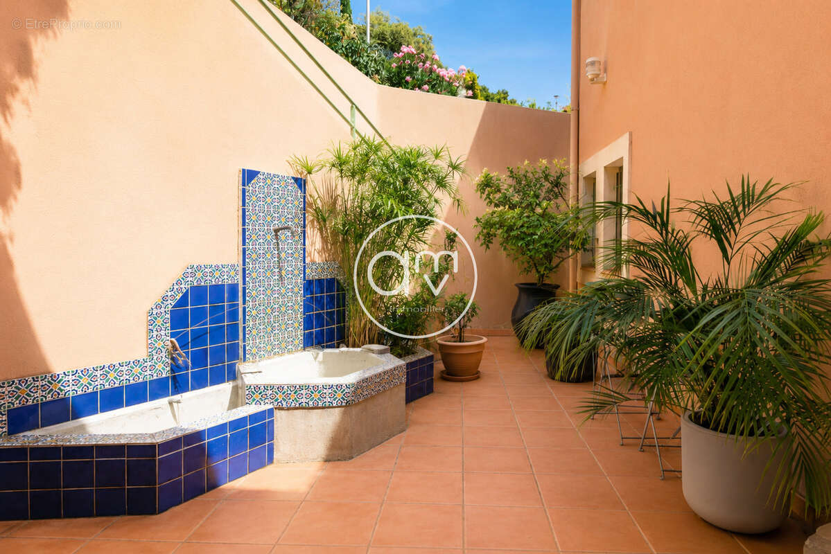 Hyères   les hauteurs - villa 130m2 - vue mer - piscine - double garage - photo 5
