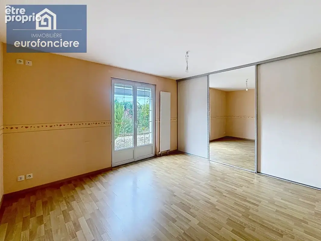 À vendre belle maison avec véranda et jardin arboré à pont-sainte-marie - photo 10
