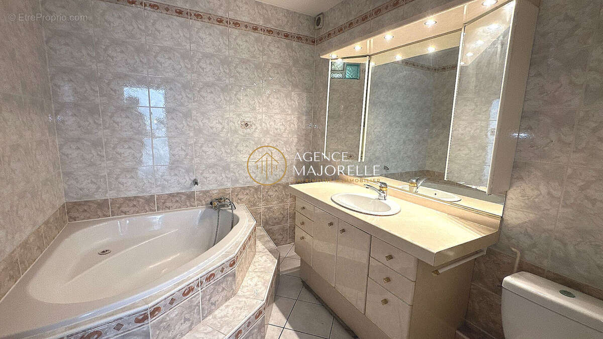 Immeuble de 25 pièces (ancien Hotel de 18 chambres), à 5 min de la place Stanislas ! - photo 7
