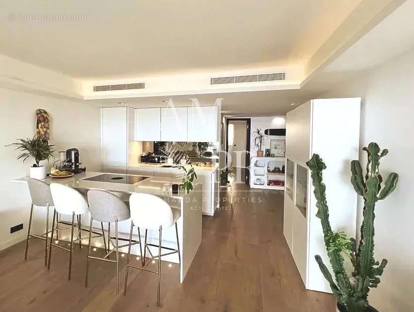 Appartement à LE CANNET