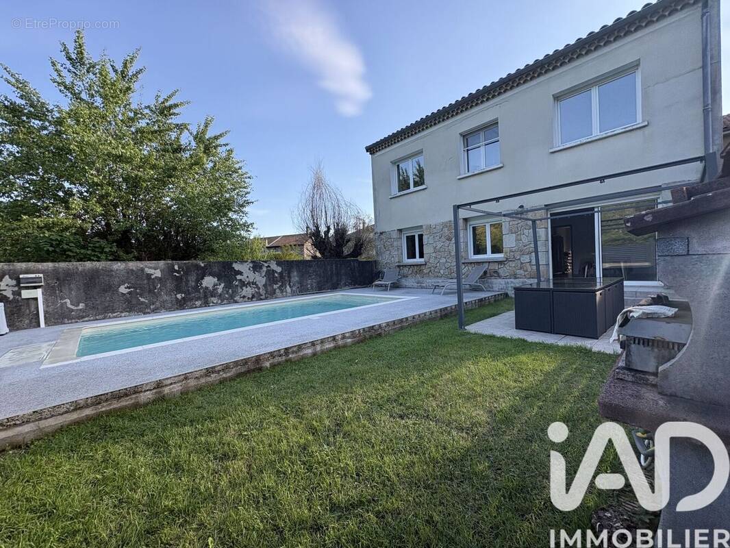 Photo 1 - Maison à LABEGUDE