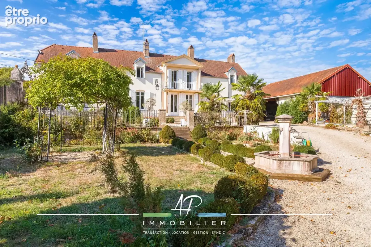 Belle propriété avec dépendances sur plus d’un hectare - photo 14