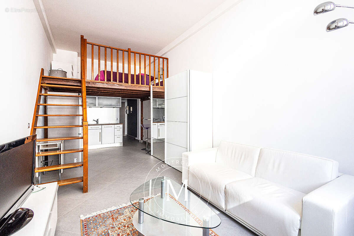 Appartement à MONTROUGE
