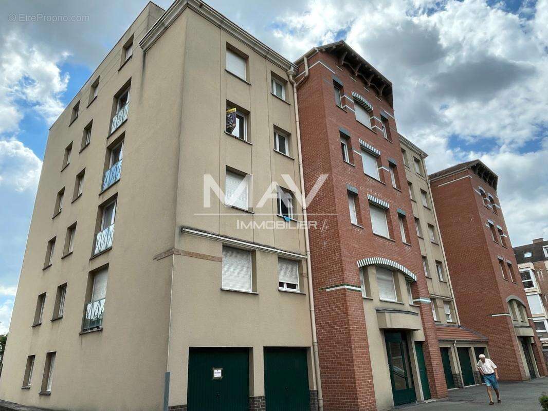 Beau t2 avec parking – lille faubourg de bethune - photo 8