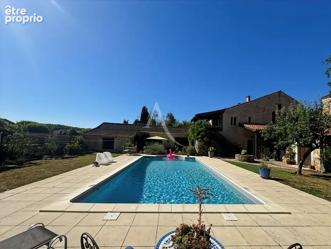 EXCLUSIVITE Élégante Maison en pierre rénovée avec piscine et dépendance - photo 15