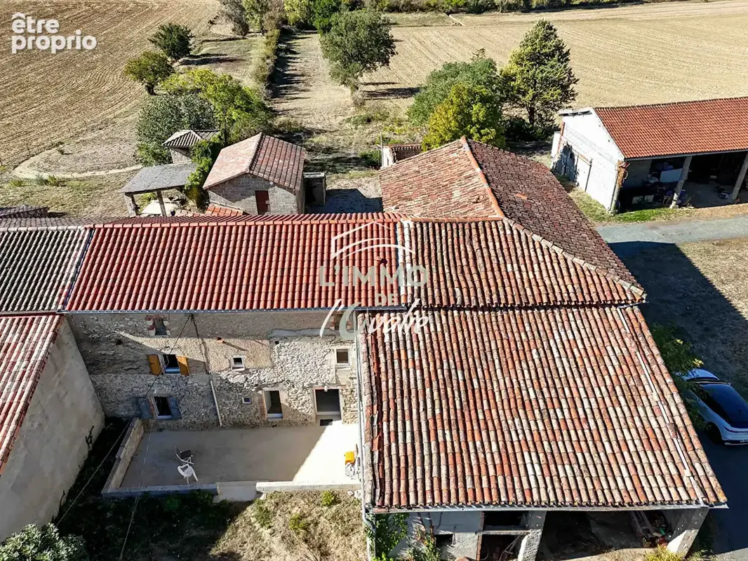 Ancien corps de ferme rénové - 120 m² - 5 chambres - photo 2