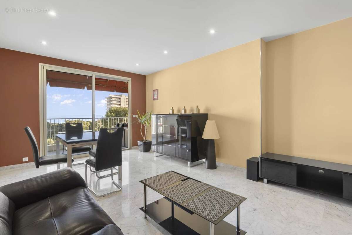 Appartement à CAGNES-SUR-MER