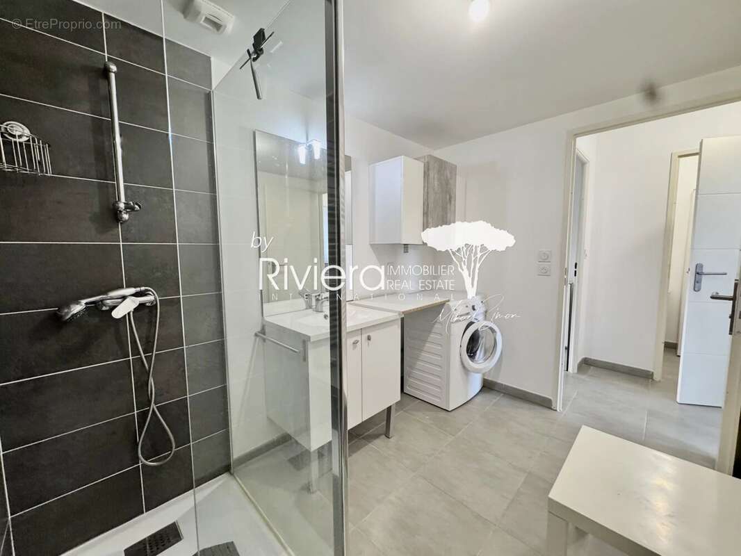 Appartement à LA CROIX-VALMER