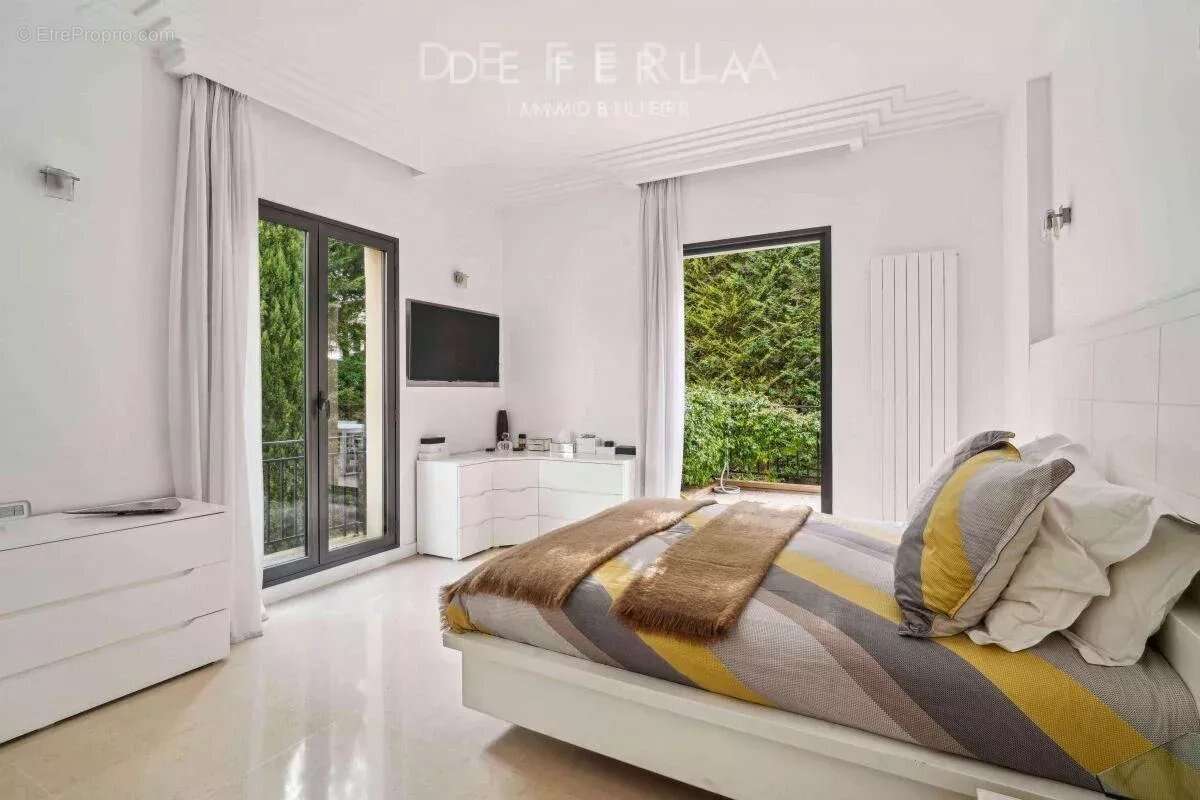 Maison à SAINT-MAUR-DES-FOSSES