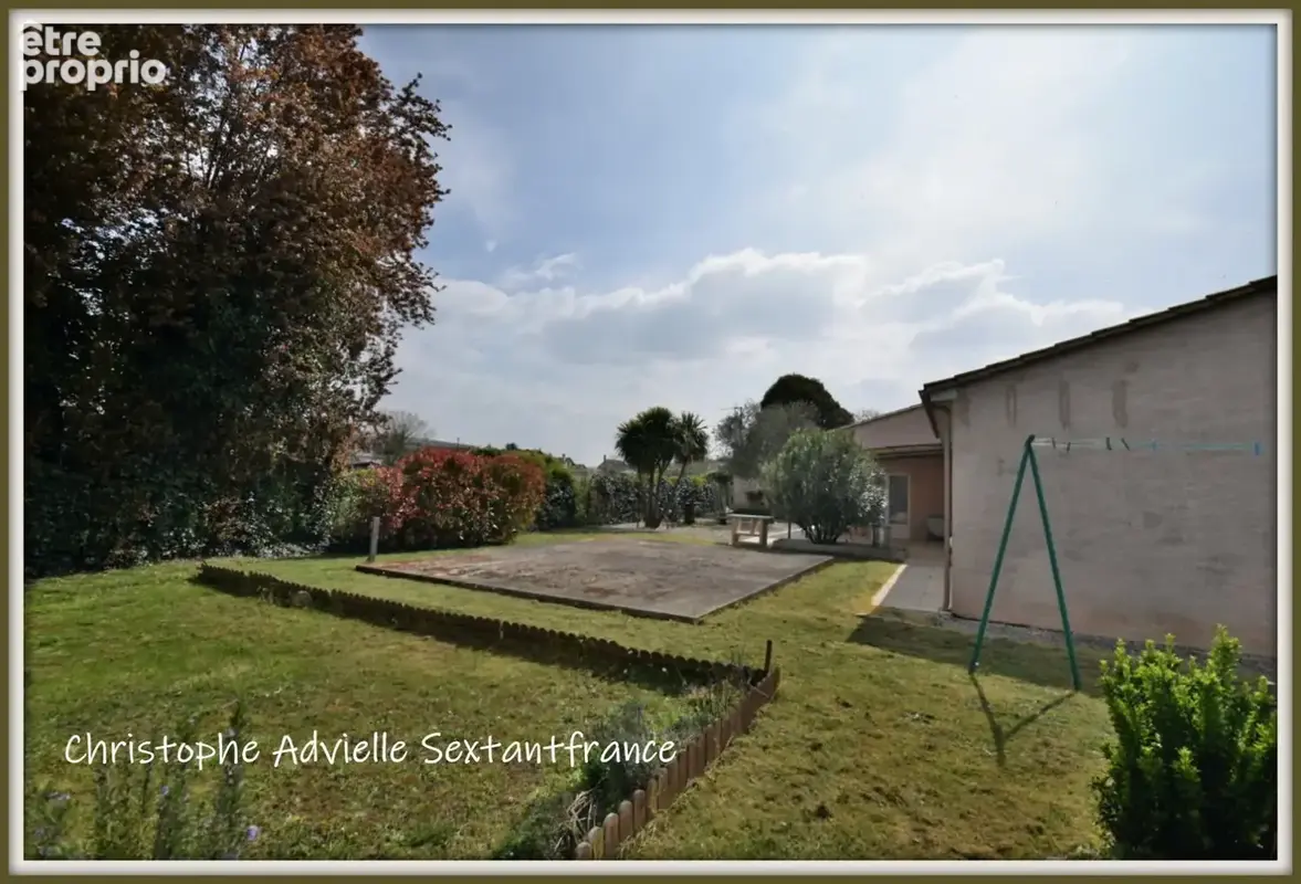 Bergerac; maison de plain pied 3 chambres 2 salles d'eau, double séjour, double garage séparé sur 909 M2 - photo 15