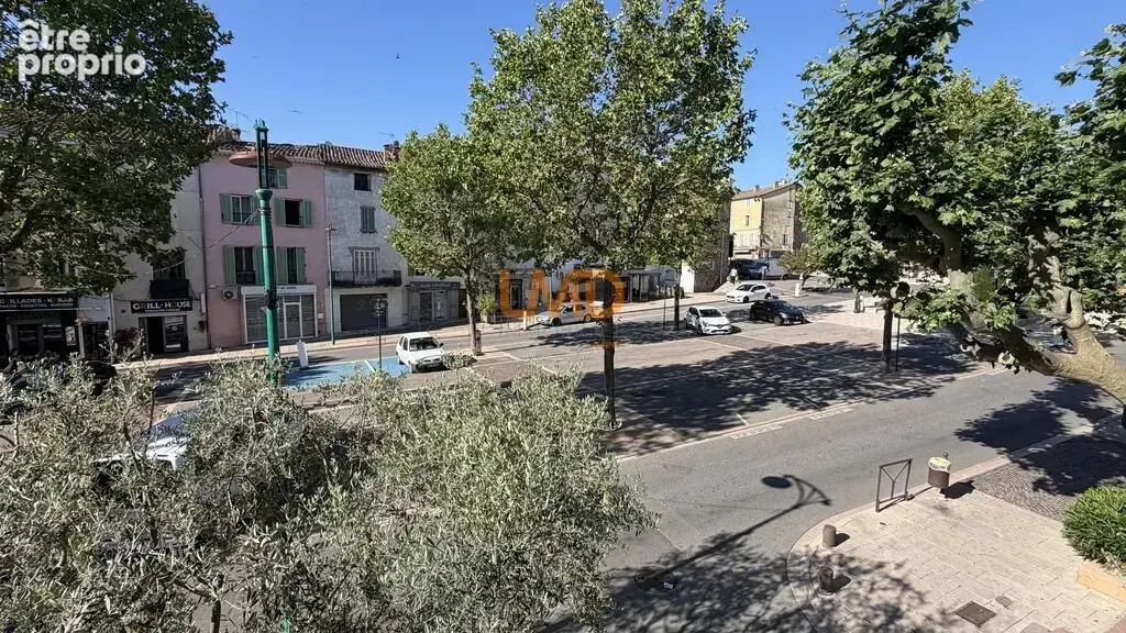 Appartement à LE MUY