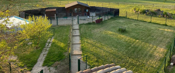 Maison à SAINT-CHRISTOLY-DE-BLAYE