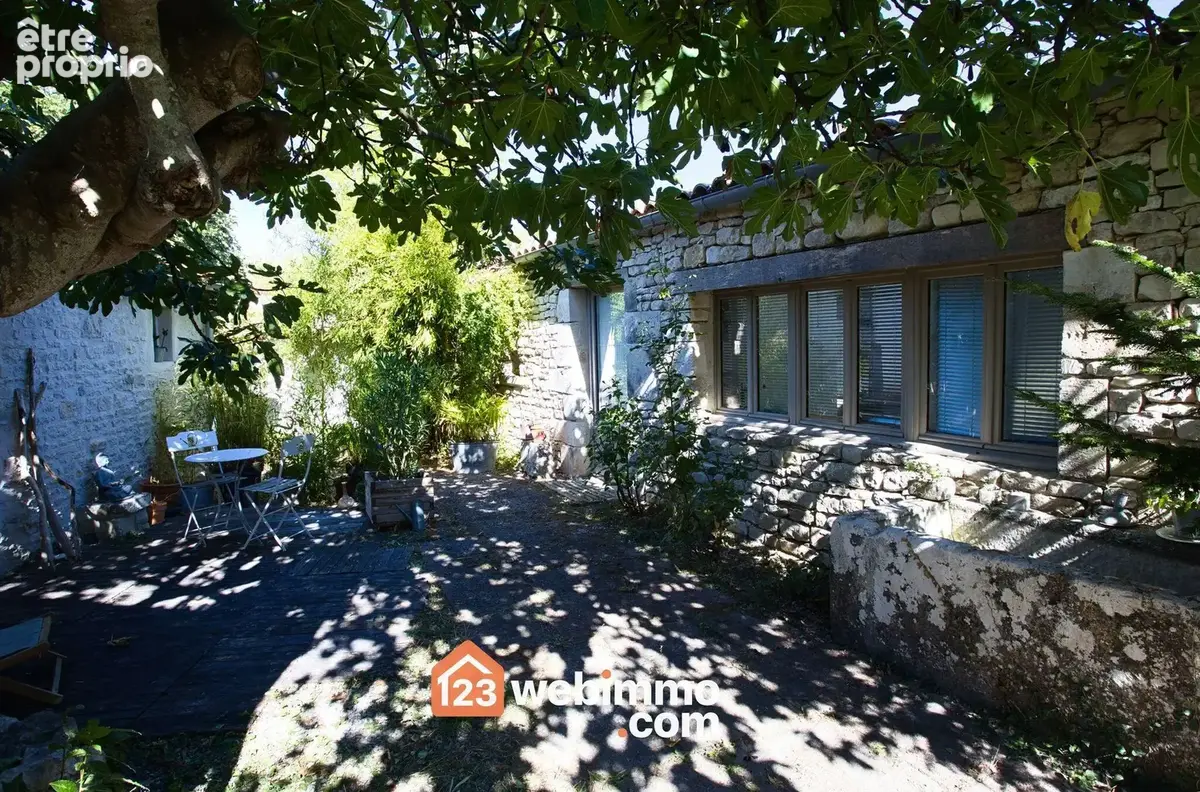 Maison 8 pièces 193 m² à vendre à Nieul-Sur-Mer (17137) - photo 1