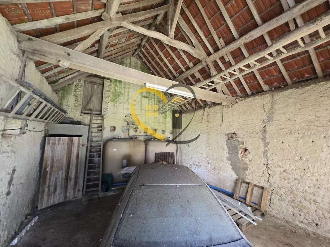 Maison à NEUVY-DEUX-CLOCHERS