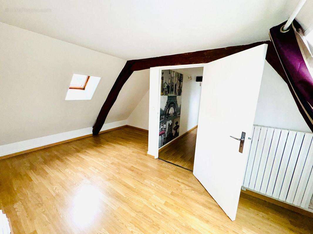 Maison à CREPY-EN-VALOIS