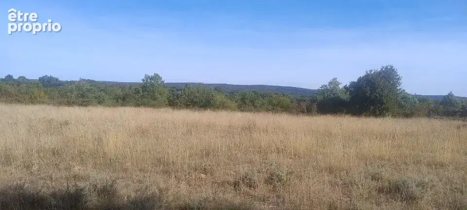 Photo Terrain à Issirac au prix de 102 000€