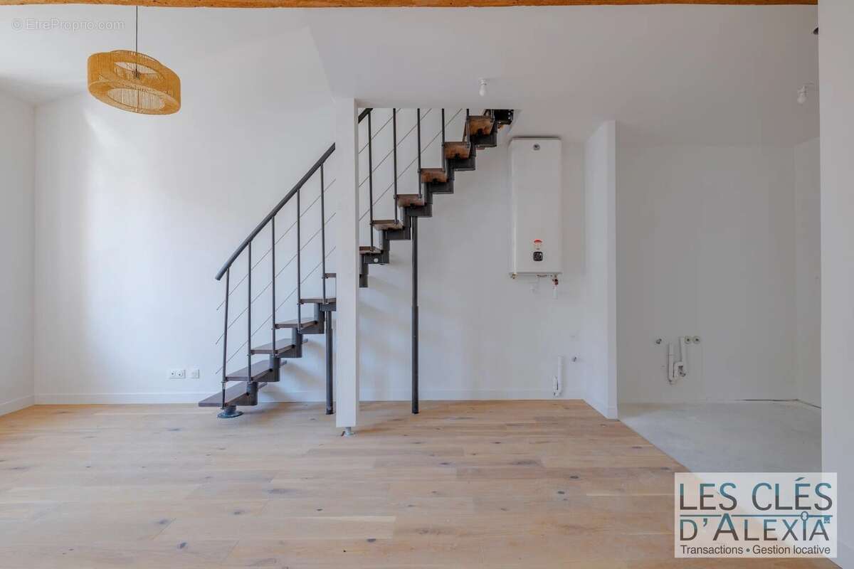 Appartement à SAINT-GENIS-LAVAL