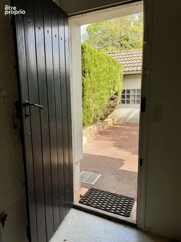 Vis de plain pied, à lorris, 4 chambres, piscine, garages, commerces à pied - photo 15