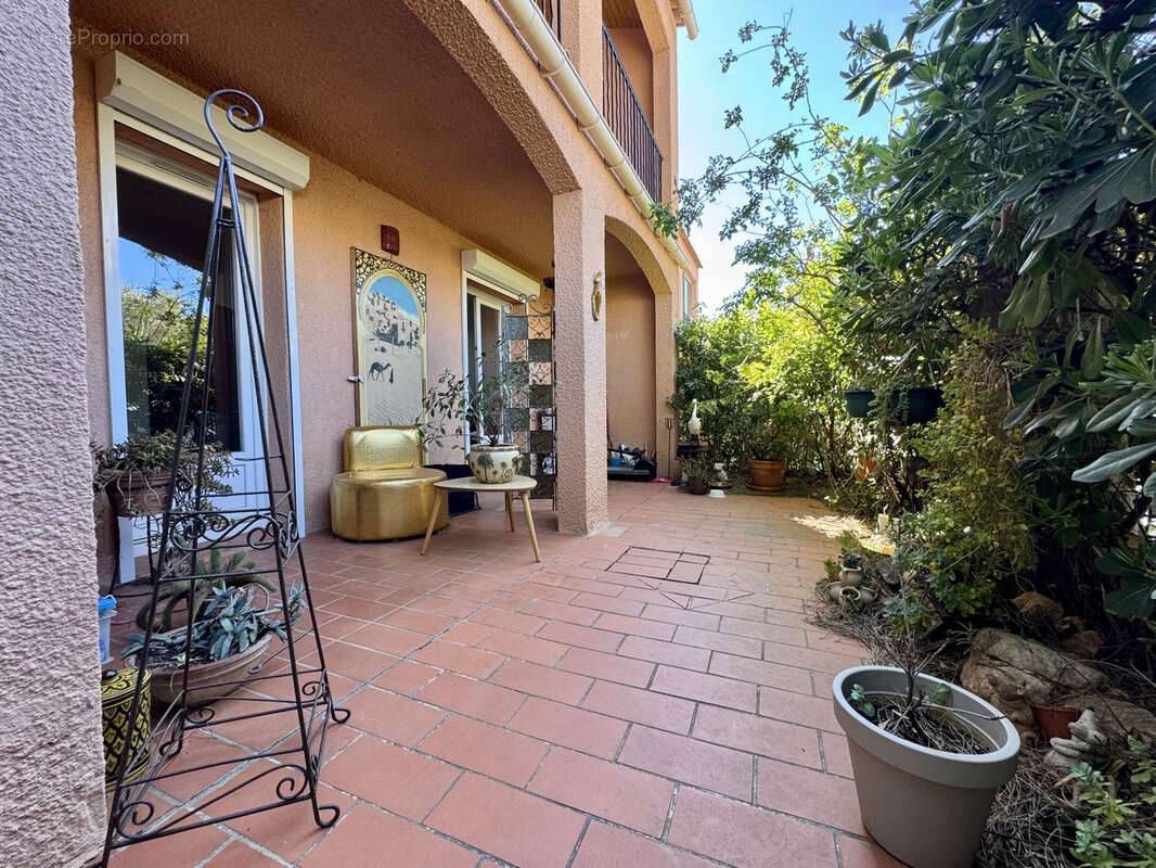 Appartement à LA LONDE-LES-MAURES