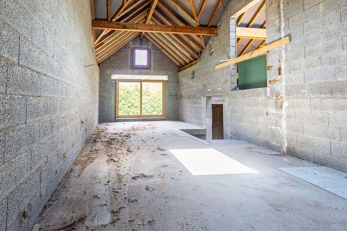 "cyprès" - thusy - a vendre en exclusivite - corps de ferme a renover 291m2 et annexes garage, caves & hangar 115m2 - toiture re - photo 14