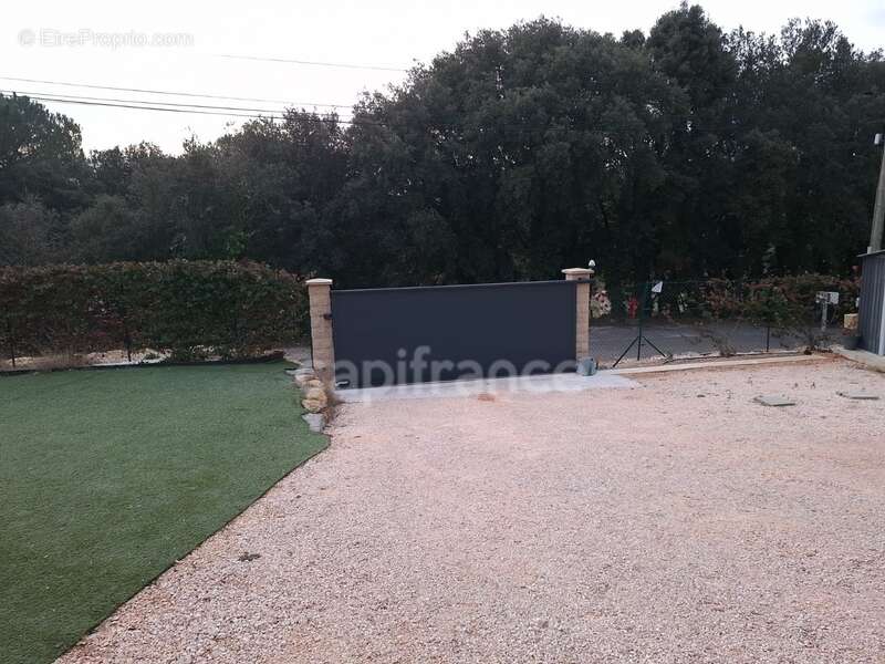 Maison à SAINTE-ANASTASIE-SUR-ISSOLE