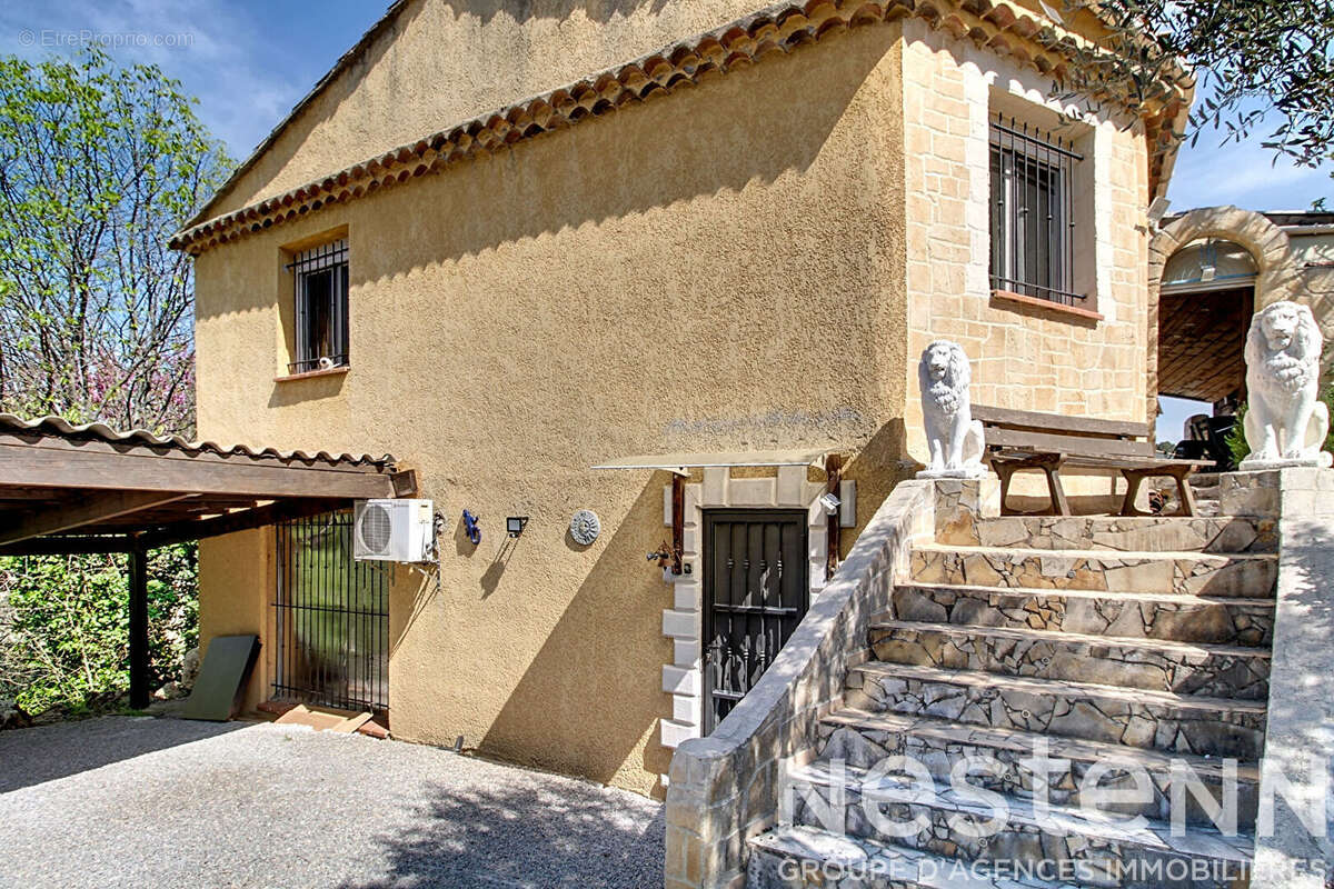 Maison à DRAGUIGNAN