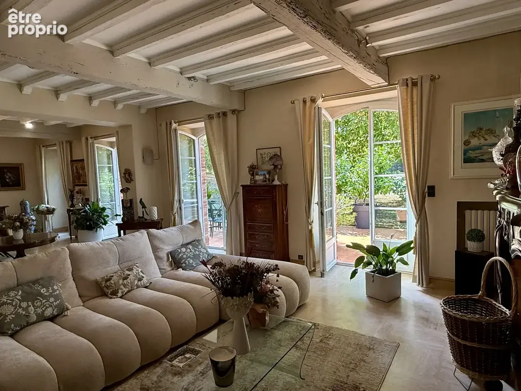 SAINT-JUERY - Superbe maison de maître en briques, vue sur les champs, parfait état général. - photo 6