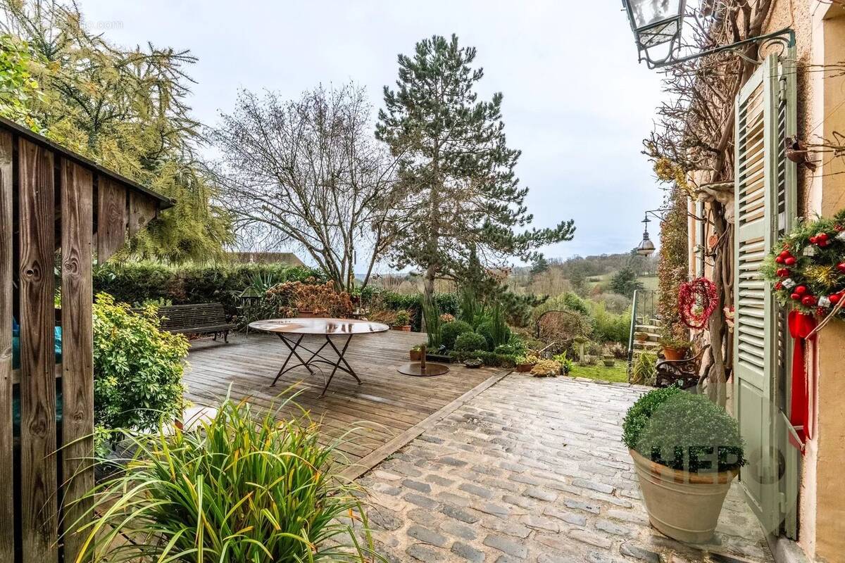 Maison à MONTFORT-L'AMAURY