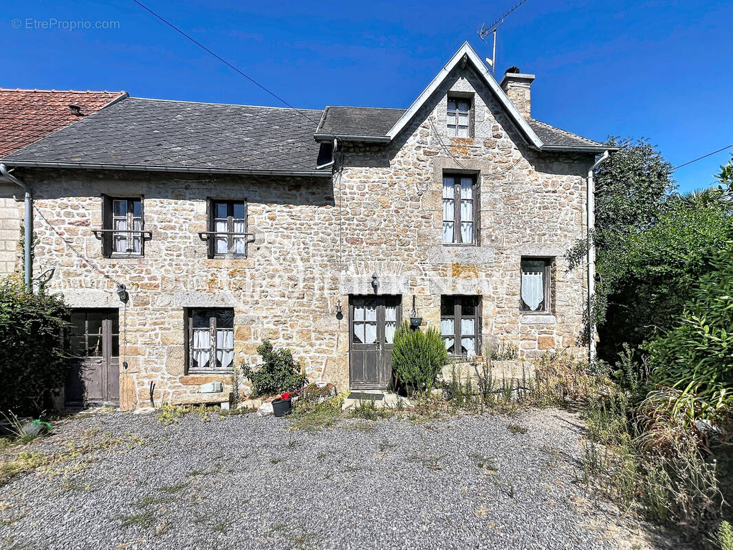 Maison à JULLOUVILLE