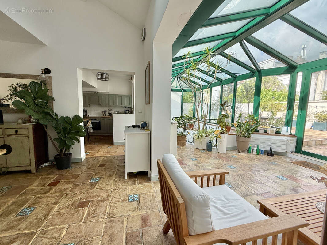 Maison à ISSY-LES-MOULINEAUX