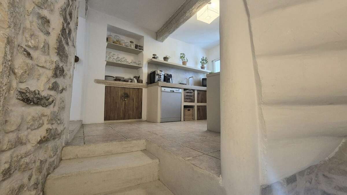 Maison à COMBAS