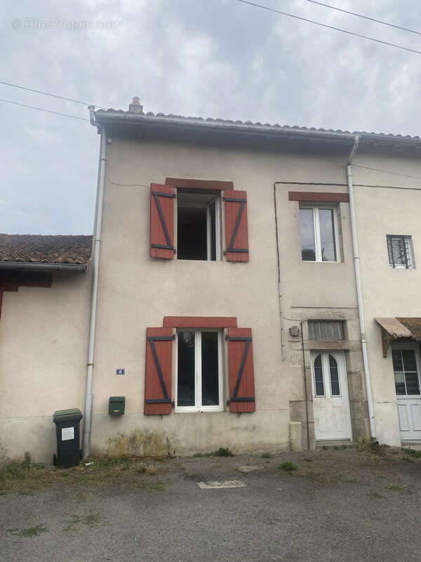 Maison à BERNEUIL