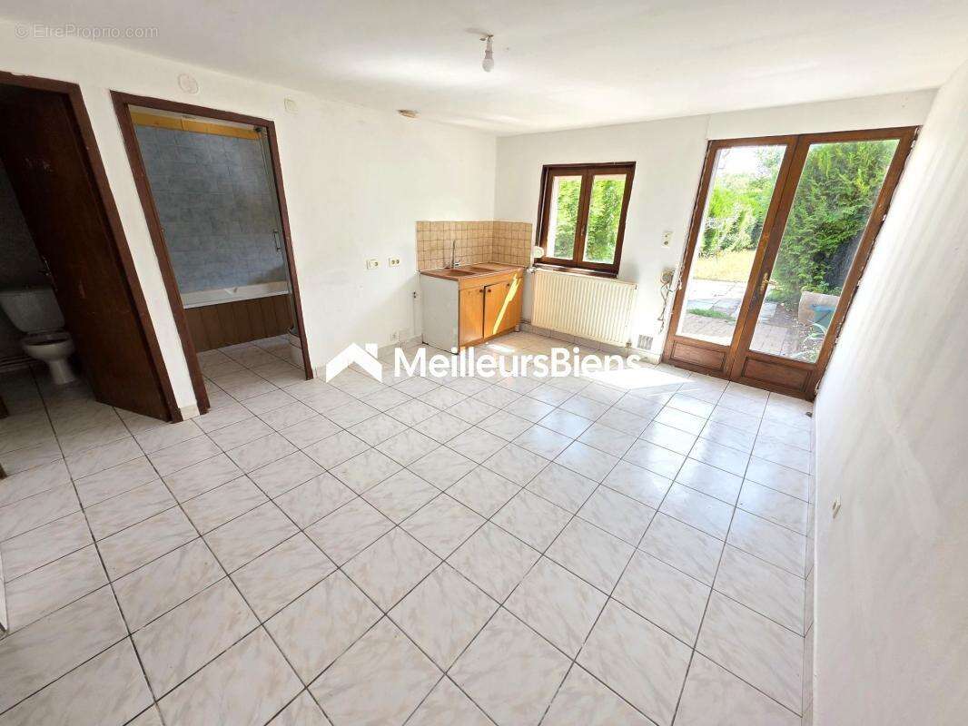 Maison 4 pièces 79 m² à Recquignies avec jardin de 385 m² - photo 5