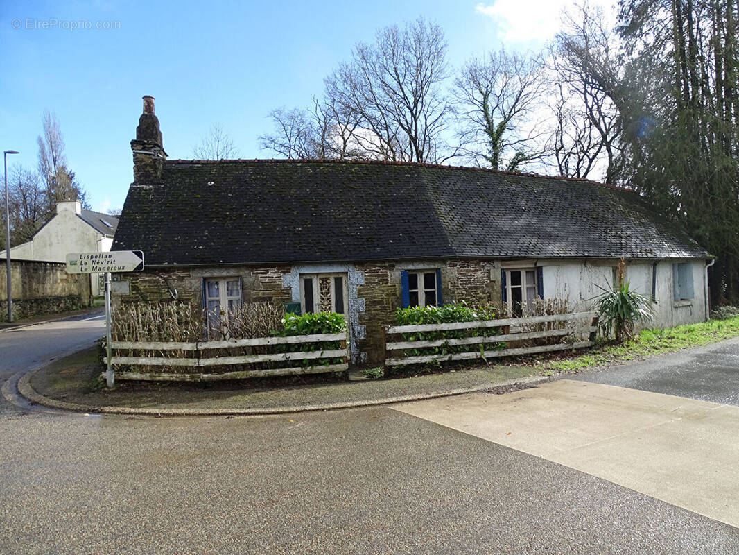 Maison à PLUSSULIEN