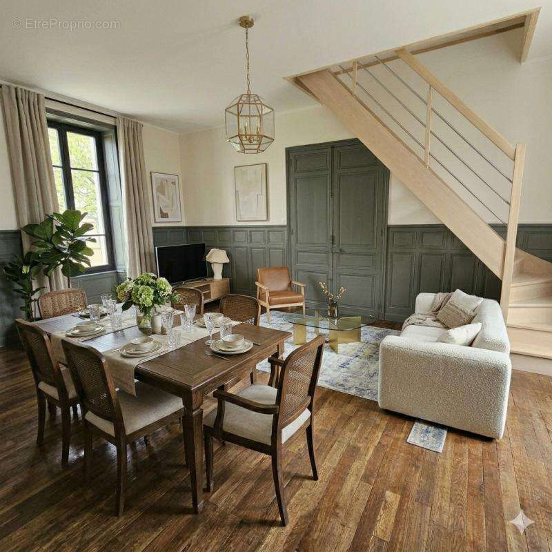 Maison à CHAMPAGNE-LES-MARAIS