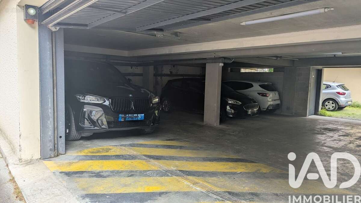 Photo 4 - Parking à BORDEAUX